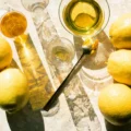 Trend sa društvenih mreža: Maslinovo ulje i limun u šotu – da li je zdravo?